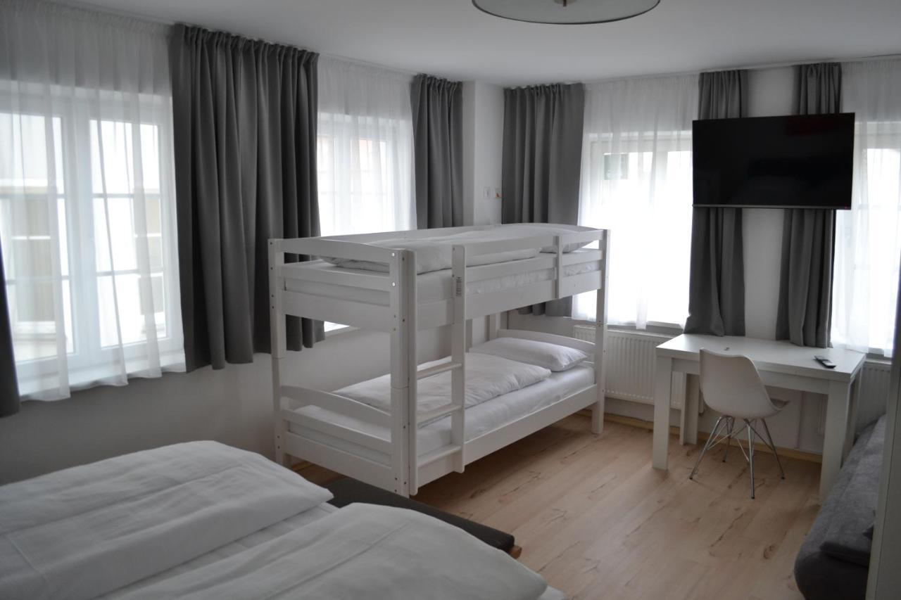 Platia - Rooms ギュンツブルク エクステリア 写真