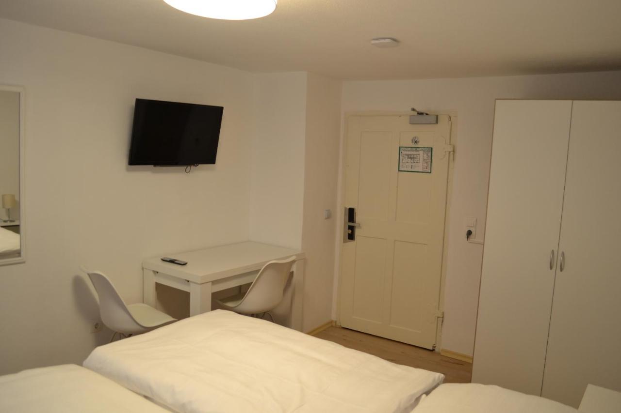 Platia - Rooms ギュンツブルク エクステリア 写真
