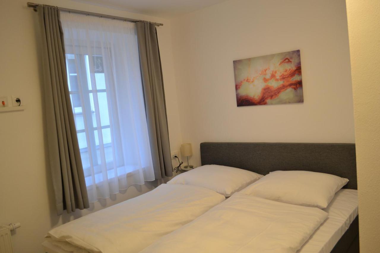 Platia - Rooms ギュンツブルク エクステリア 写真